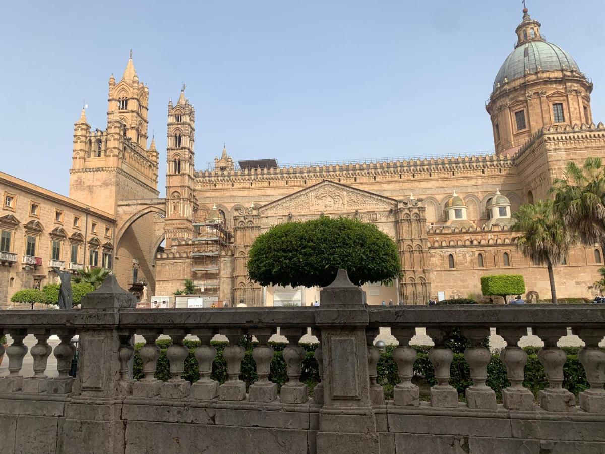 Suite Alla Cattedrale Palermo Exteriör bild