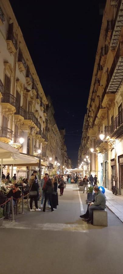 Suite Alla Cattedrale Palermo Exteriör bild